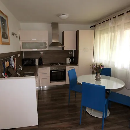 Najada Apartman Apartment Murter